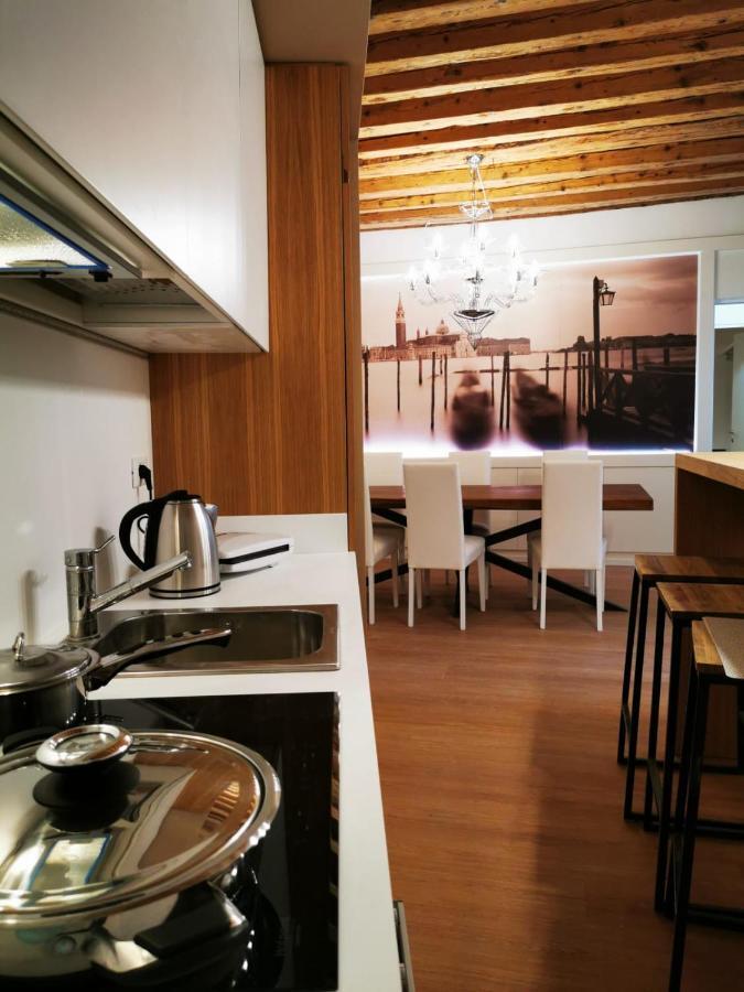 Deluxe 3 Bedroom Flat In Rialto Venezia Eksteriør bilde