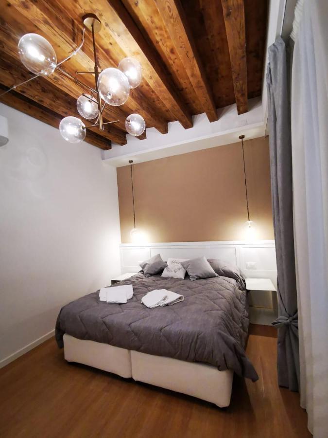 Deluxe 3 Bedroom Flat In Rialto Venezia Eksteriør bilde